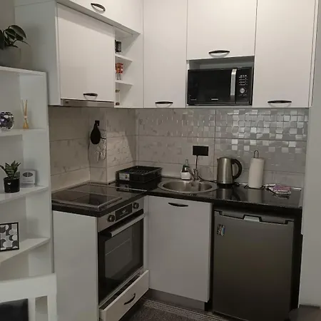 City011 Private Garage Free Belgrado