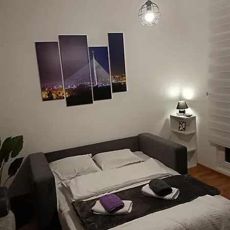 City011 Private Garage Free Bělehrad